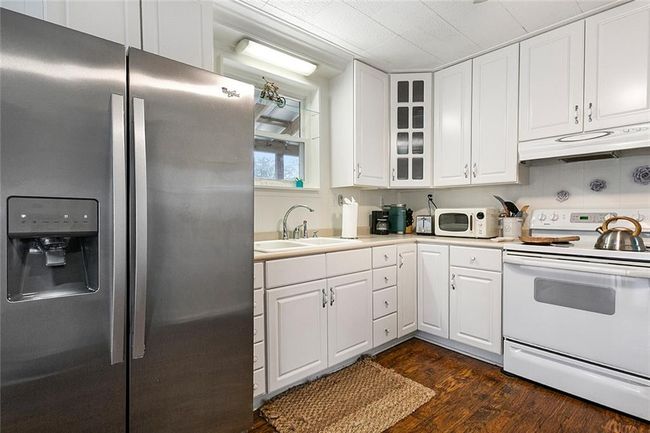Kitchen | Image 8