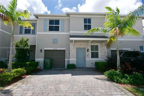 754 Se 16th Ct, Homestead, FL, 33034-5681 | Card Image