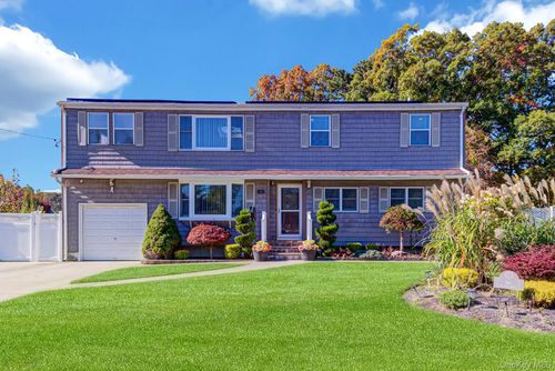 46 Arlene Drive, Islip, NY, 11717 | Card Image
