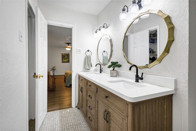 511 W Red Bird Ln, House other with 3 bedrooms, 2 bathrooms and null parking in Duncanville TX | Image 23