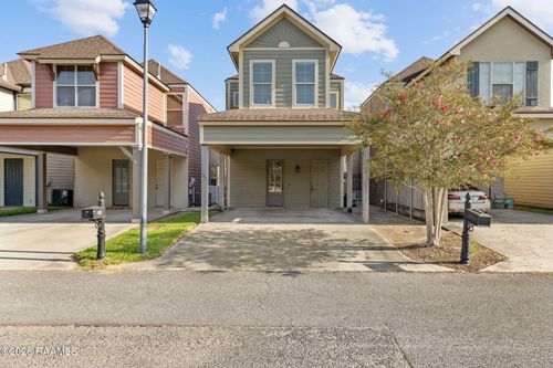 105 Villa Park Ln, Lafayette, LA, 70508-8078 | Card Image