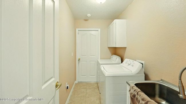 15348 Glossy Ibis Rd, House other with 3 bedrooms, 2 bathrooms and null parking in WEEKI WACHEE FL | Image 26