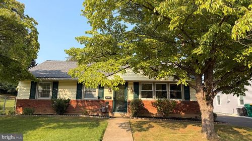 3639 Windsor Dr, BENSALEM, PA, 19020-1330 | Card Image