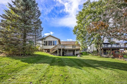 9866 Dixie Hwy, Clarkston, MI, 48348-2459 | Card Image