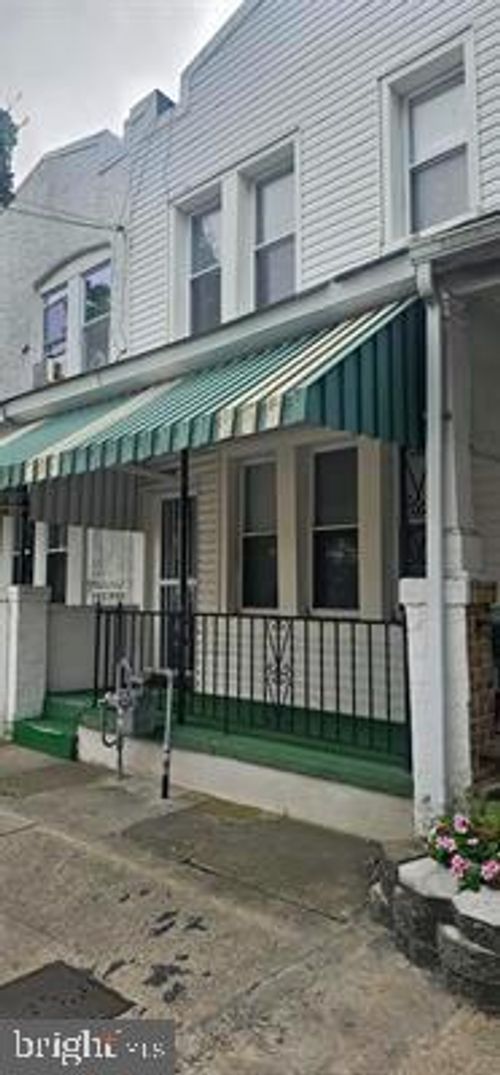 1044 N Ohio Ave, Atlantic City, NJ, 08401-2038 | Card Image