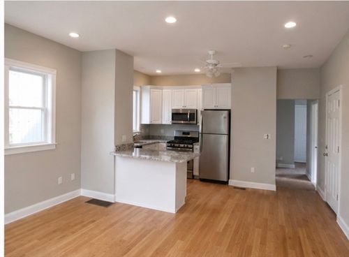 1-95 Belgrade Ave, Boston, MA, 02131-2475 | Card Image