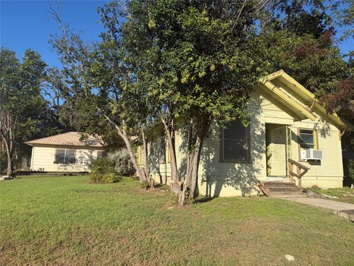 108 S Race St, Lampasas, TX, 76550-2648 | Card Image