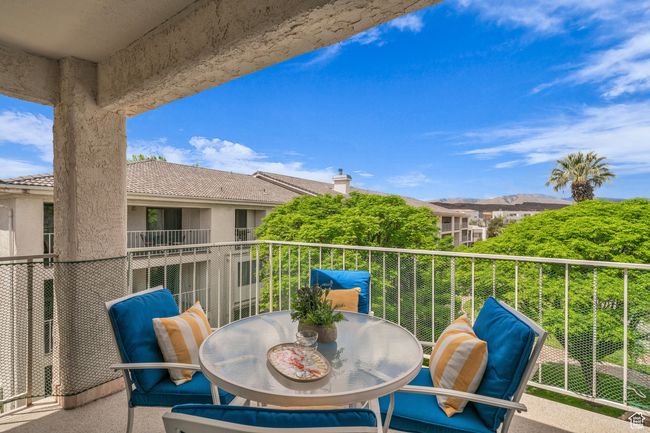Balcony with outdoor dining area | Image 11