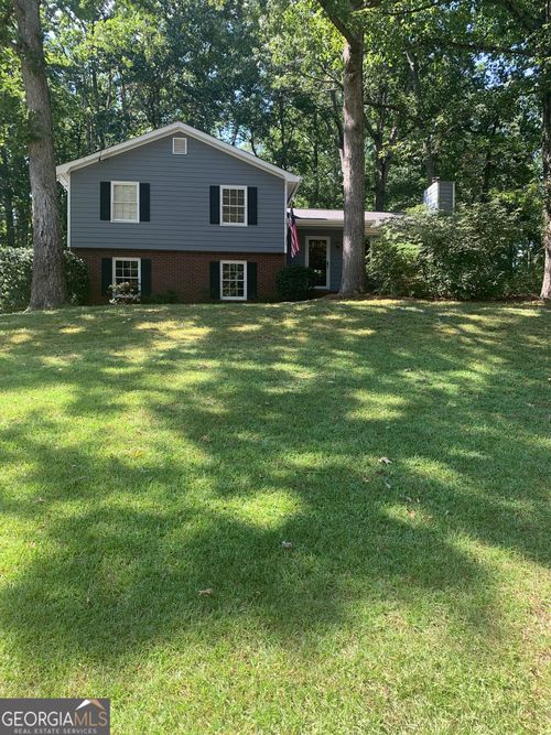 2210 Grayfield Dr, Grayson, GA, 30017-1390 | Card Image