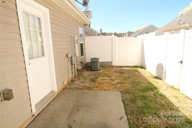 2043 Shady Pond Dr, Townhouse with 3 bedrooms, 2 bathrooms and null parking in Lake Wylie SC | Image 19