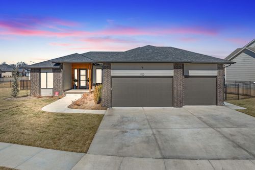 1100 Summerchase St, Derby, KS, 67037-3864 | Card Image