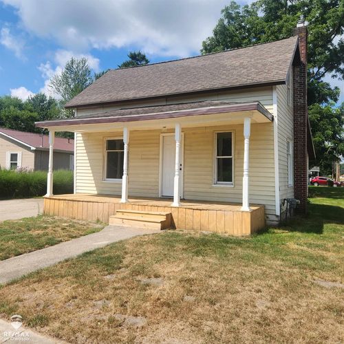 702 Glenwood Ave, Owosso, MI, 48867-4618 | Card Image