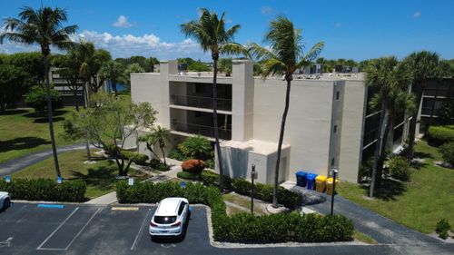 apt-303-5340 Las Verdes Cir, Delray Beach, FL, 33484-9141 | Card Image
