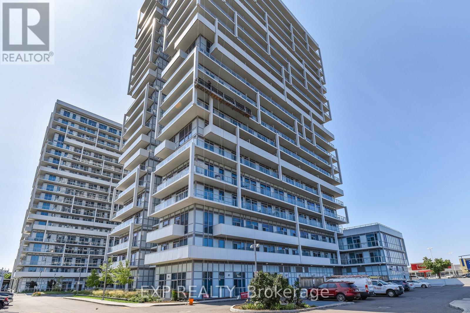 Residential Lease in Oakville (CO Central)