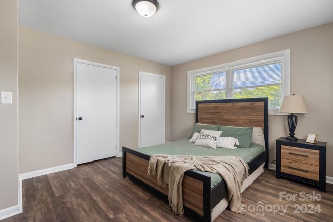 1230 2 Nd St Se, House other with 3 bedrooms, 2 bathrooms and null parking in Hickory NC | Image 38