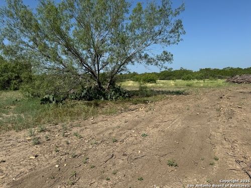 02 Windmill Ranchettes Cr 329, Jourdanton, TX, 78026 | Card Image