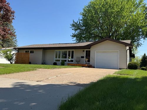 219 E Main St, Rockwell City, IA, 50579-1611 | Card Image