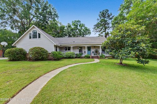109 Penny Ct, Ocean Springs, MS, 39564-3441 | Card Image