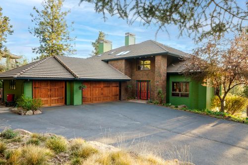 2889 Nw Starview Dr, Bend, OR, 97703-5636 | Card Image