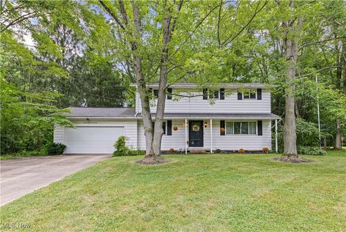 7675 Kathy Ln, Northfield, OH, 44067-2753 | Card Image