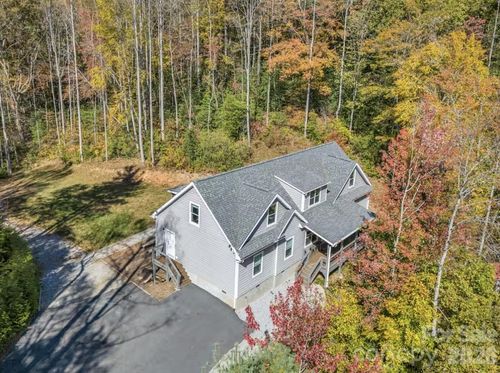 311 Charming Ln, Hendersonville, NC, 28792-7359 | Card Image