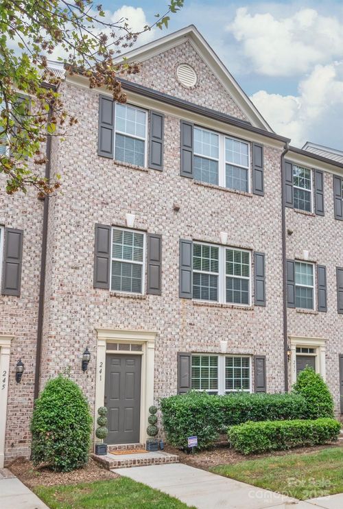 241 N Irwin Ave, Charlotte, NC, 28202-1218 | Card Image