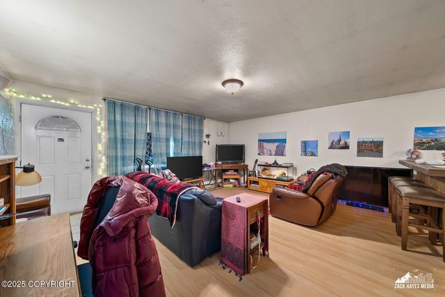 Unit 1 living area | Image 7