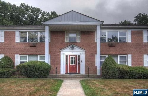 12 Rolling Ridge Rd, Montvale, NJ, 07645-1560 | Card Image