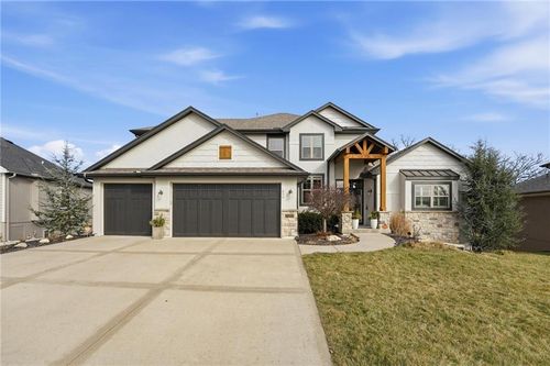 836 Old Hickory Rd, Greenwood, MO, 64034-9020 | Card Image