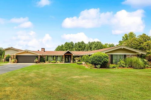 4402 Country Club Rd, Malvern, AR, 72104-6373 | Card Image