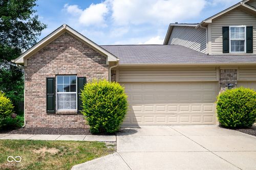 7226 Wyatt Ln, Indianapolis, IN, 46217-8791 | Card Image