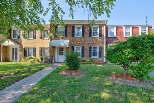 5207 Clover Hill Dr, Portsmouth, VA, 23703-4127 | Card Image