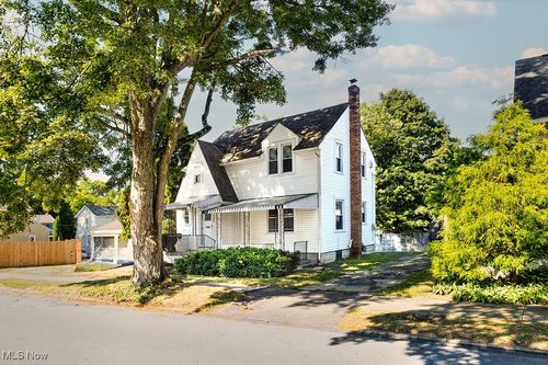 145 S Vine St, Columbiana, OH, 44408-2205 | Card Image