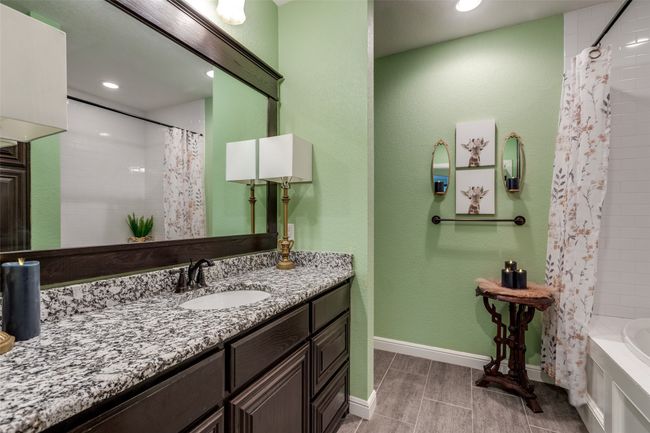 1619 Bloomfield Rd, House other with 4 bedrooms, 3 bathrooms and null parking in Valley View TX | Image 24