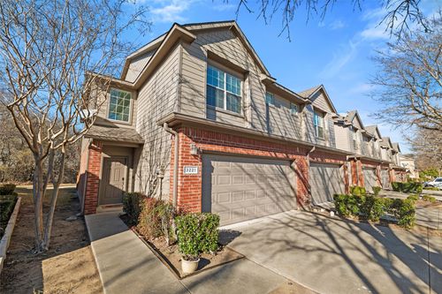 3221 Judge Holland Ln, Plano, TX, 75025-5298 | Card Image
