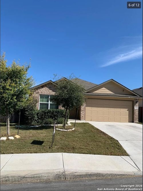 1724 Emerald Edge, San Antonio, TX, 78245-4743 | Card Image