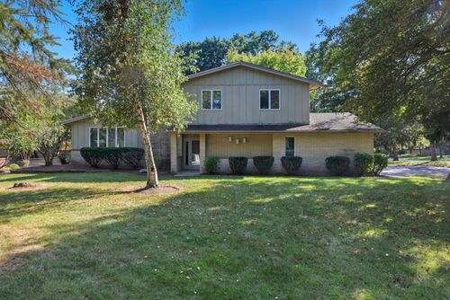 521 Deerpath Dr, Winthrop Harbor, IL, 60096-1328 | Card Image