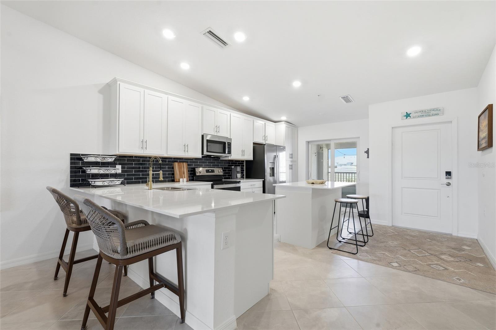 Residential in PUNTA GORDA 5