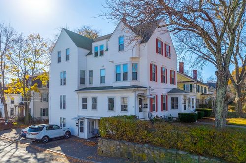50 W Main St, Westborough, MA, 01581-1934 | Card Image