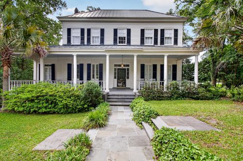 603 S Main St, Summerville, SC, 29483-5909 | Card Image