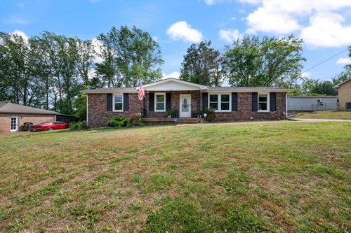 208 Bass Dr, Mount Juliet, TN, 37122-2523 | Card Image