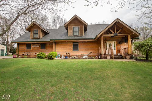 8647 N 1450 E, Royal Center, IN, 46978-9526 | Card Image