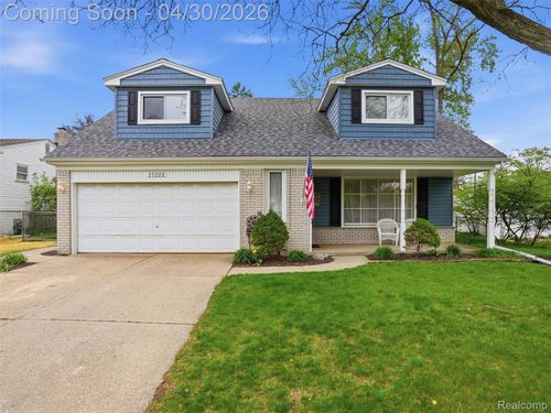 21222 Larkspur St, Farmington, MI, 48336-5046 | Card Image