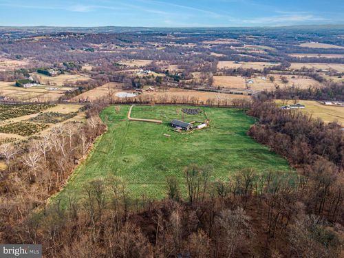 34266 Williams Gap Rd, ROUND HILL, VA, 20141-2100 | Card Image