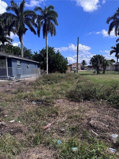609 Sw 8th St, Belle Glade, FL, 33430-3706 | Card Image