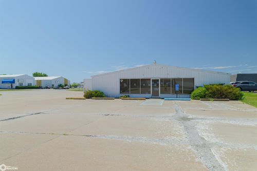 105 W Agency Rd, West Burlington, IA, 52655-1609 | Card Image