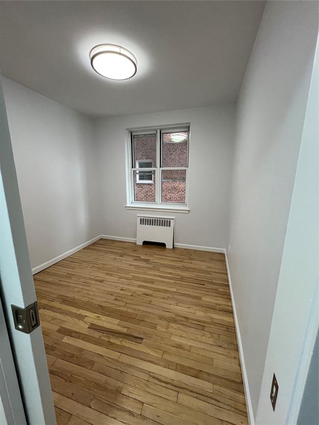 Small Bedroom | Image 10