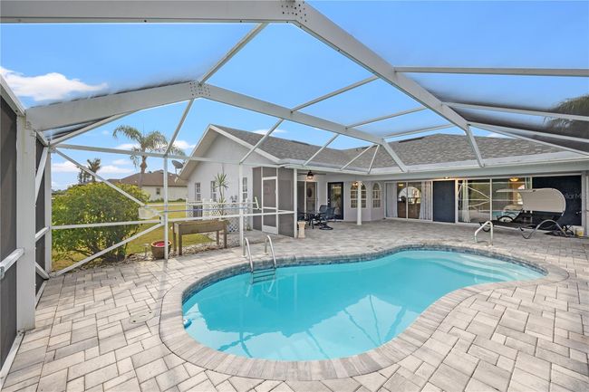 12950 Sw Pembroke Cir S, House other with 3 bedrooms, 2 bathrooms and null parking in LAKE SUZY FL | Image 39