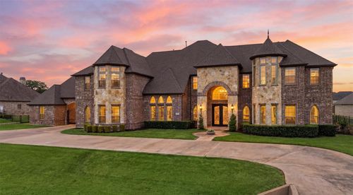 715 Simmons Rd, Double Oak, TX, 75077-8212 | Card Image