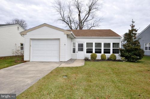 90 Huntington Dr, Southampton, NJ, 08088-1209 | Card Image